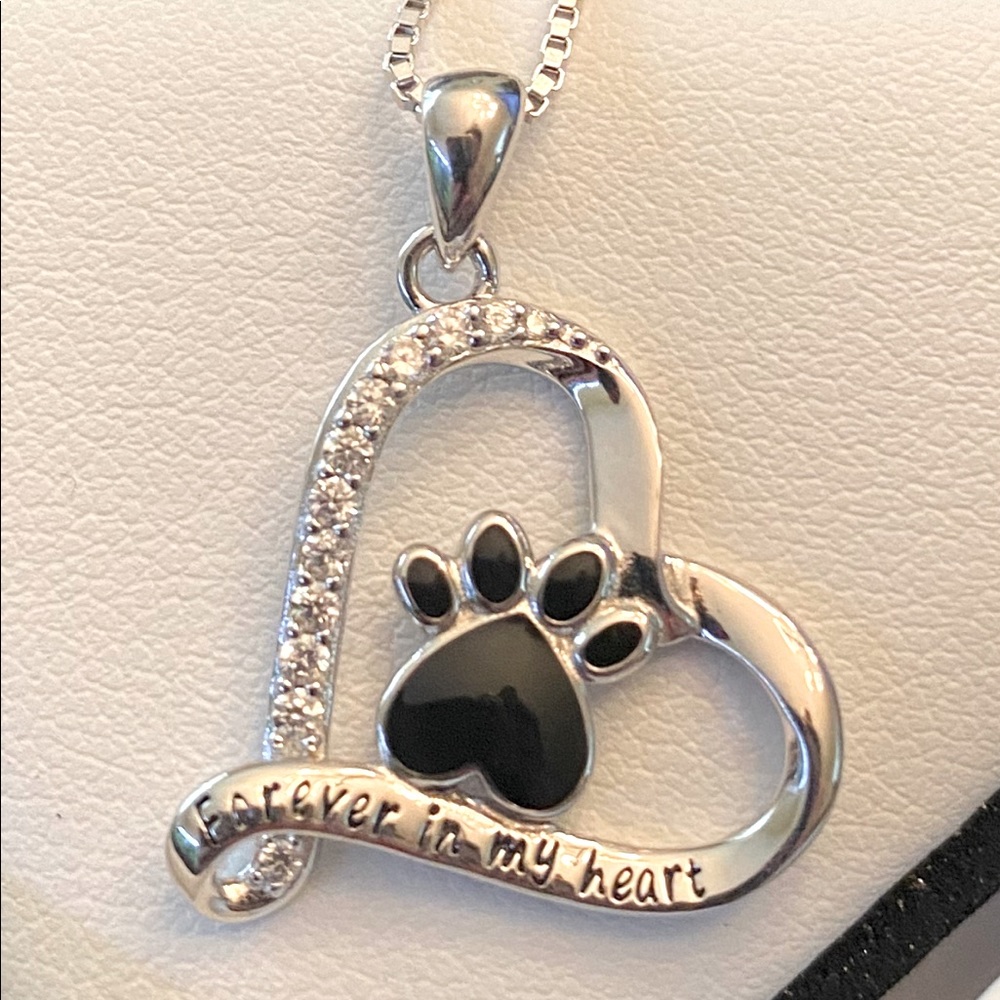 Brand New paw print necklace